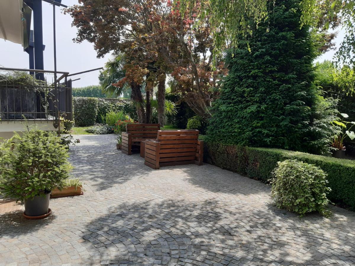 D'Or Duble' Bed And Breakfast Carignano  Экстерьер фото
